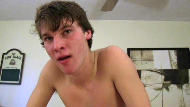 Photo of 18 Year Old Gives Great Head